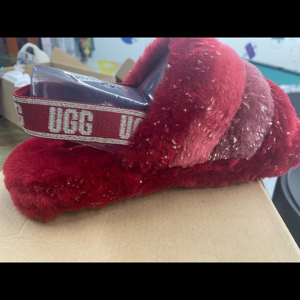 SOLD Brand New UGG Fluff’s! Red Sparkle! Size 6